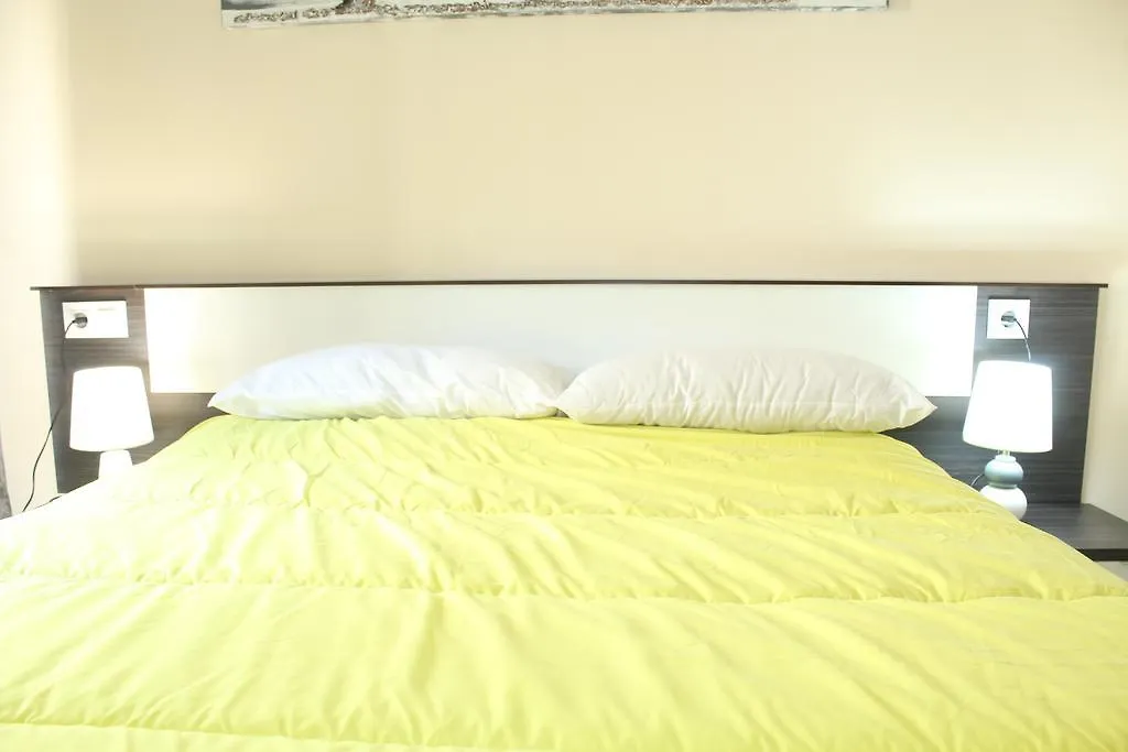 Triana Bridge Apartment Sewilla