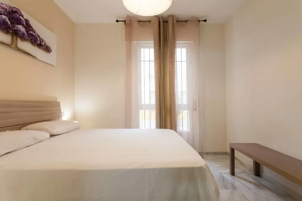 Triana Bridge Apartment Sewilla