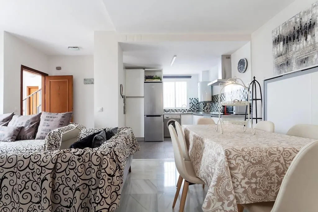 Triana Bridge Apartment 세비야