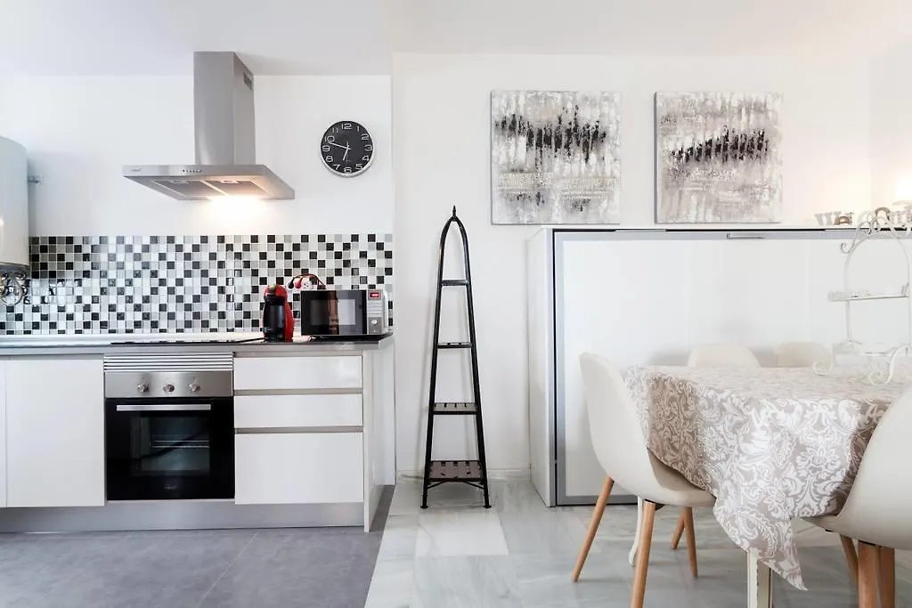 Triana Bridge Apartment 세비야